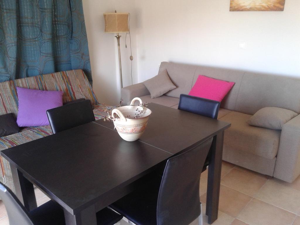 Foivos Seaside Apartments آغيوس غيوريوس المظهر الخارجي الصورة