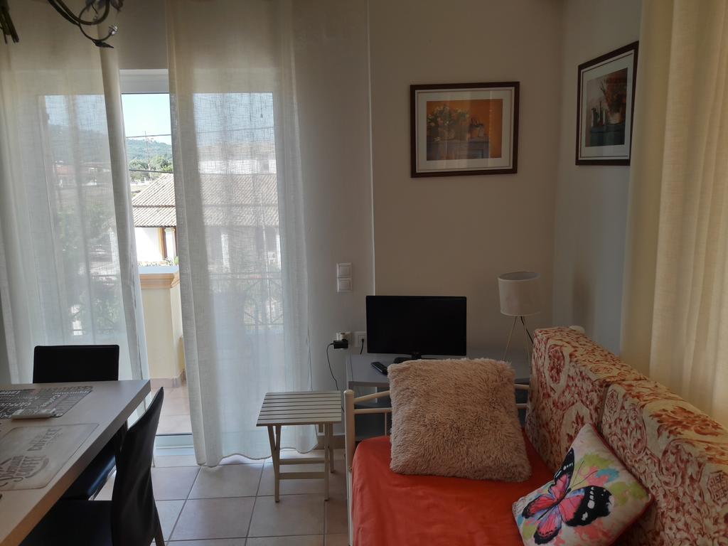 Foivos Seaside Apartments آغيوس غيوريوس المظهر الخارجي الصورة